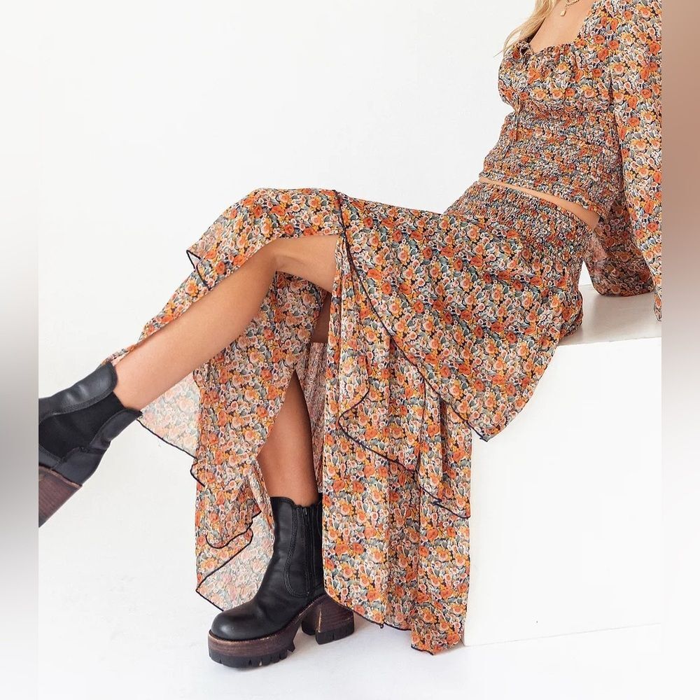 MinkPink Tiered Orange Floral Maxi Skirt Size Small